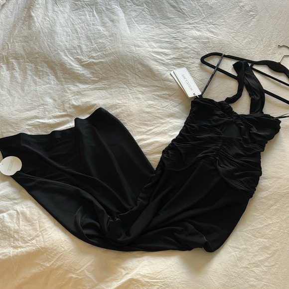 Shona Joy Black Midi Dress - Picture 5 of 6